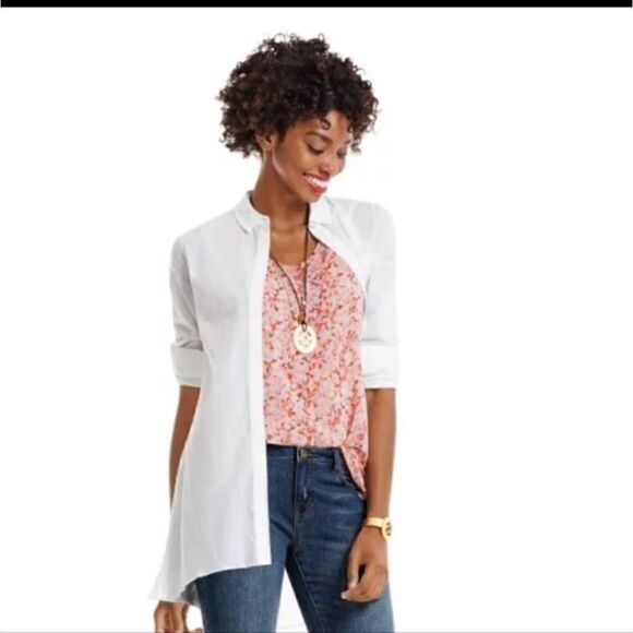 CABI layered Sleeveless blouse  - Picture 1 of 10